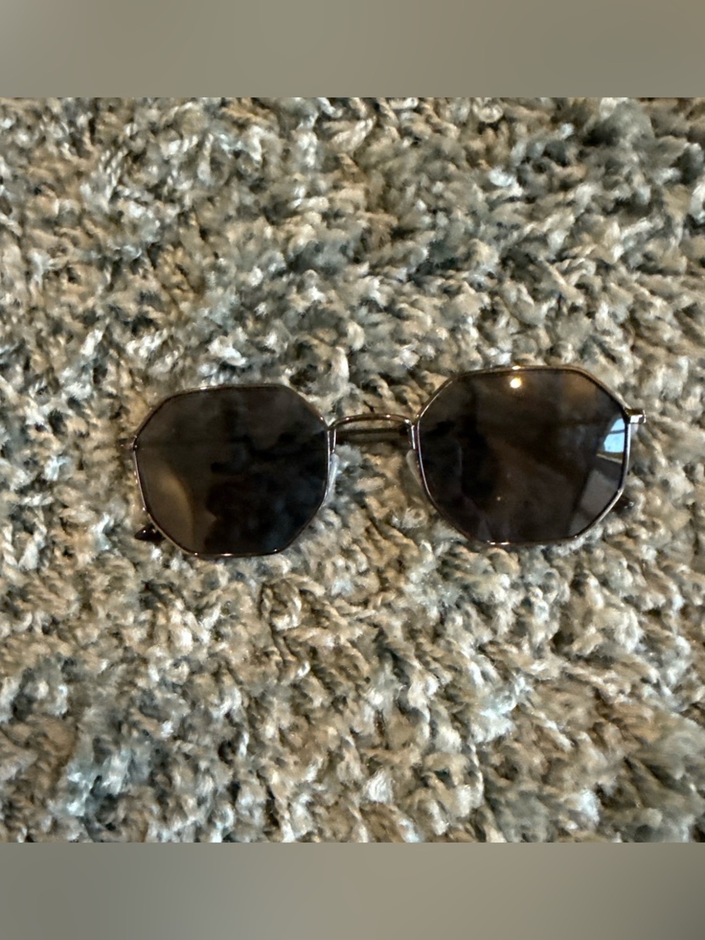 Women's Octagonal Black Frame Sunglasses - Contemporary Sun Protection